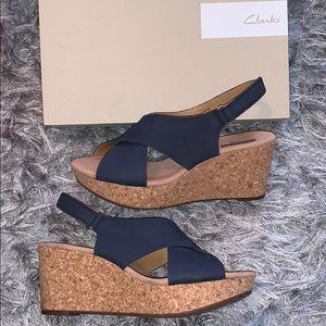 Clarks Soft Cushion Navy Wedges 🤩